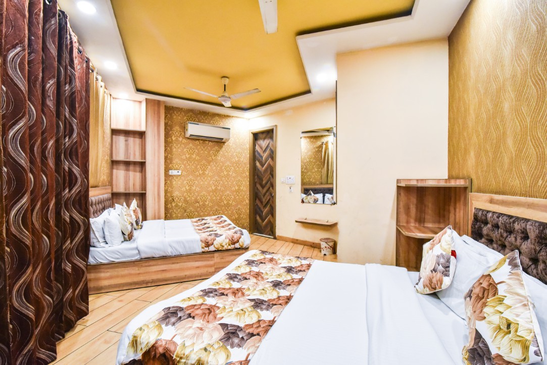 Luxury stay near golden temple