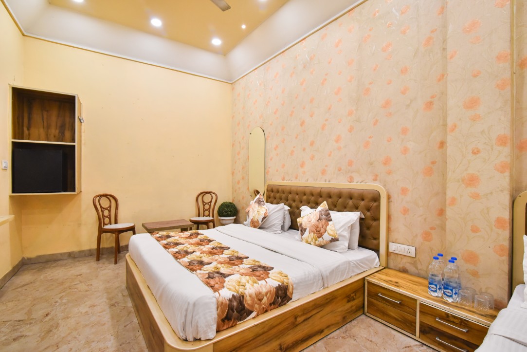 Luxury stay near golden temple