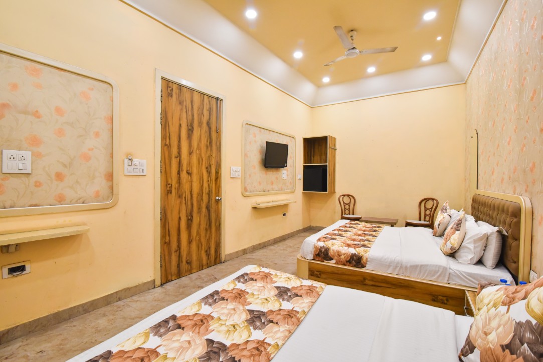 Luxury stay near golden temple