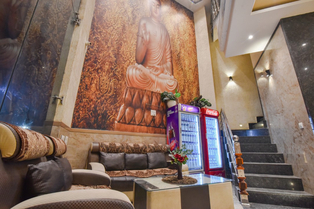 Hotel Dollar 98, Amritsar