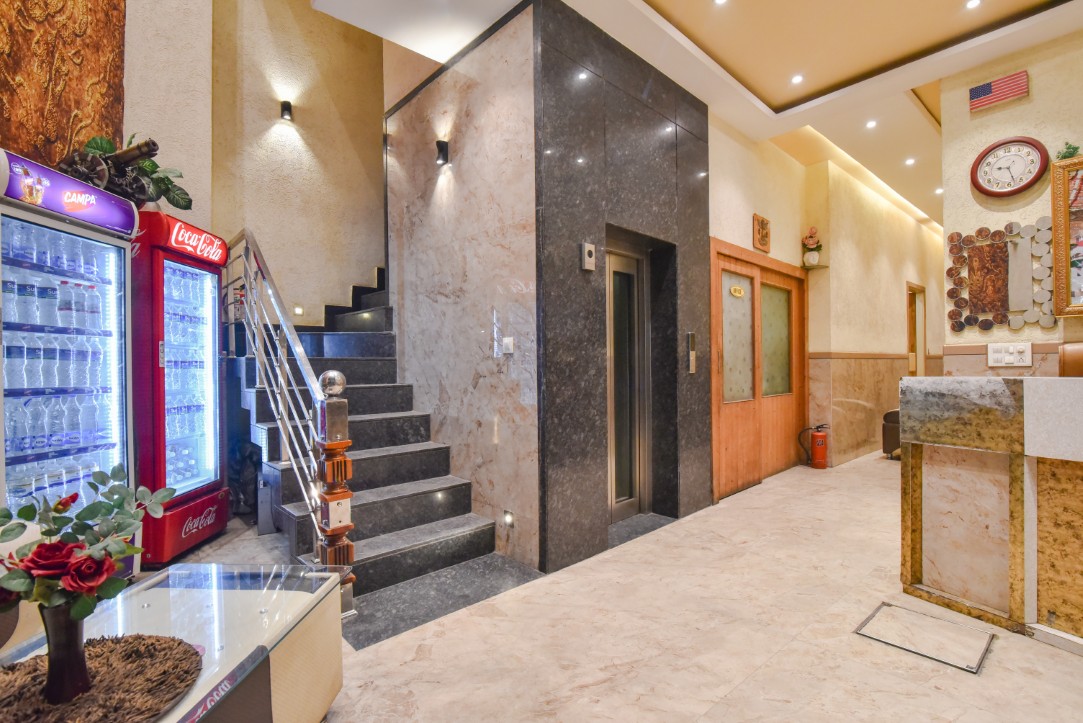 Hotel Dollar 98, Amritsar